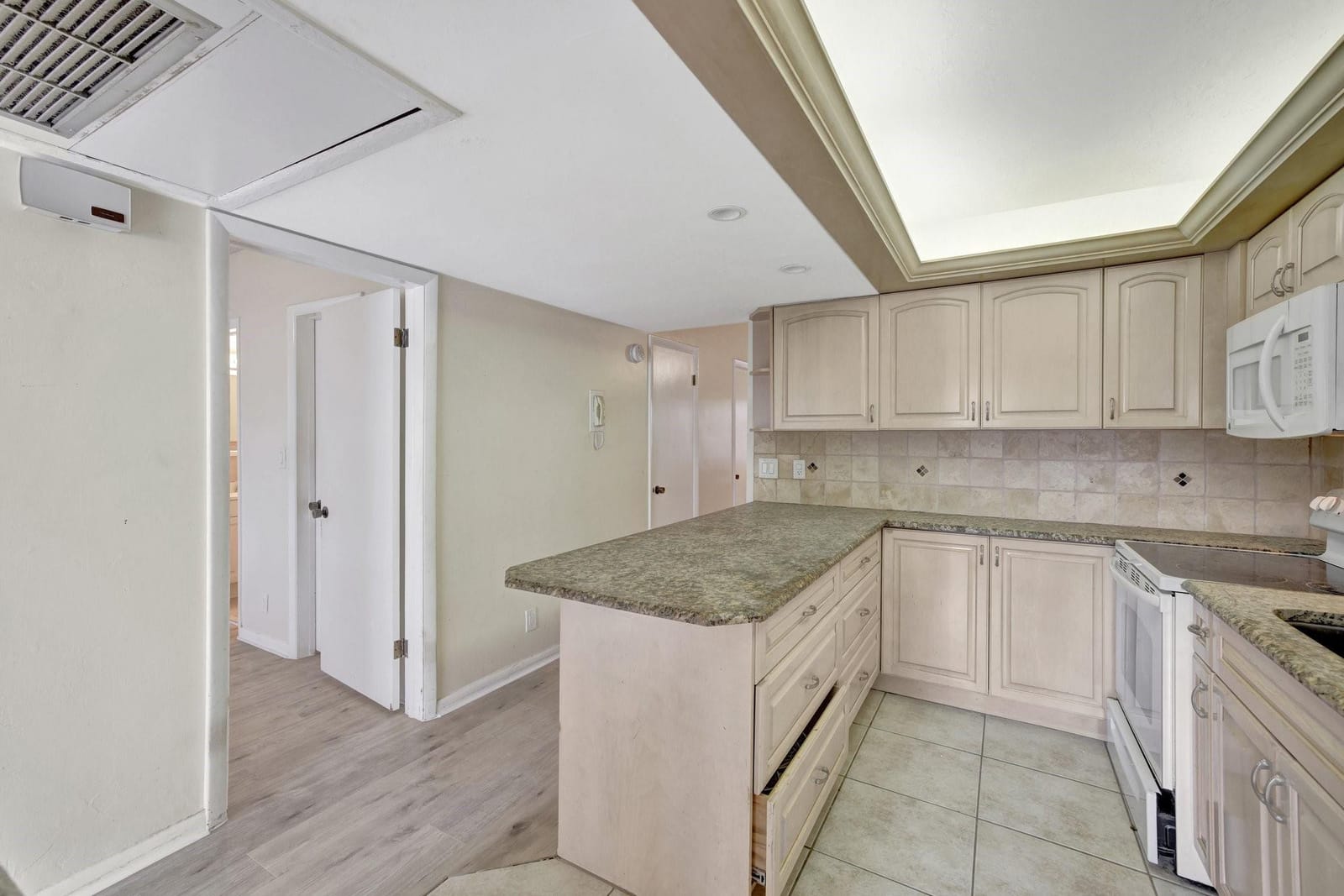 917 NE 16th Avenue 7, Fort Lauderdale, FL 33304 photo 30