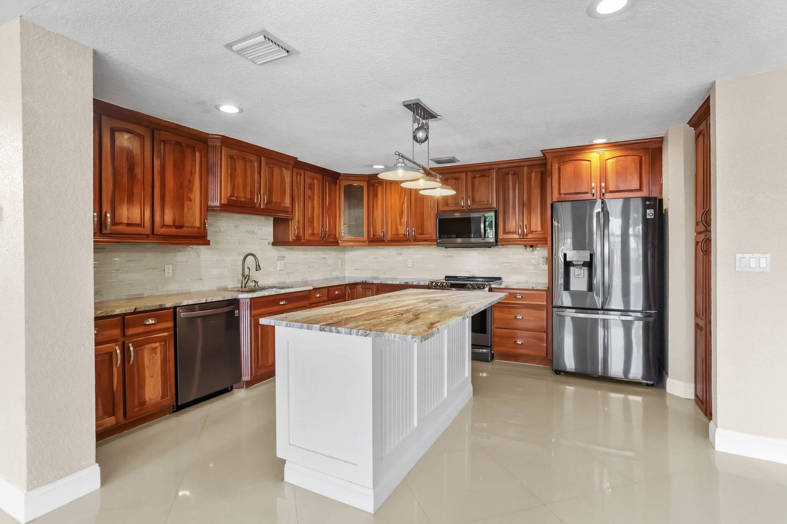 1555 SE 7 Street, Deerfield Beach, FL 33441 photo 12