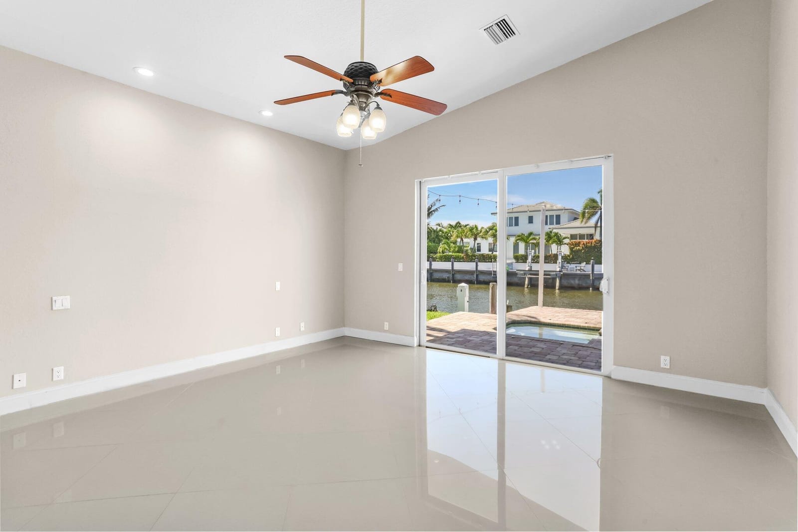 1555 SE 7 Street, Deerfield Beach, FL 33441 photo 20