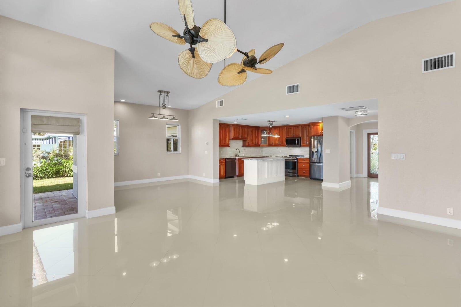1555 SE 7 Street, Deerfield Beach, FL 33441 photo 8