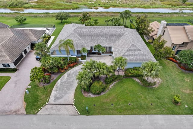 31 Dunbar Road, sold in Marlwood Estates, Palm Beach Gardens, FL