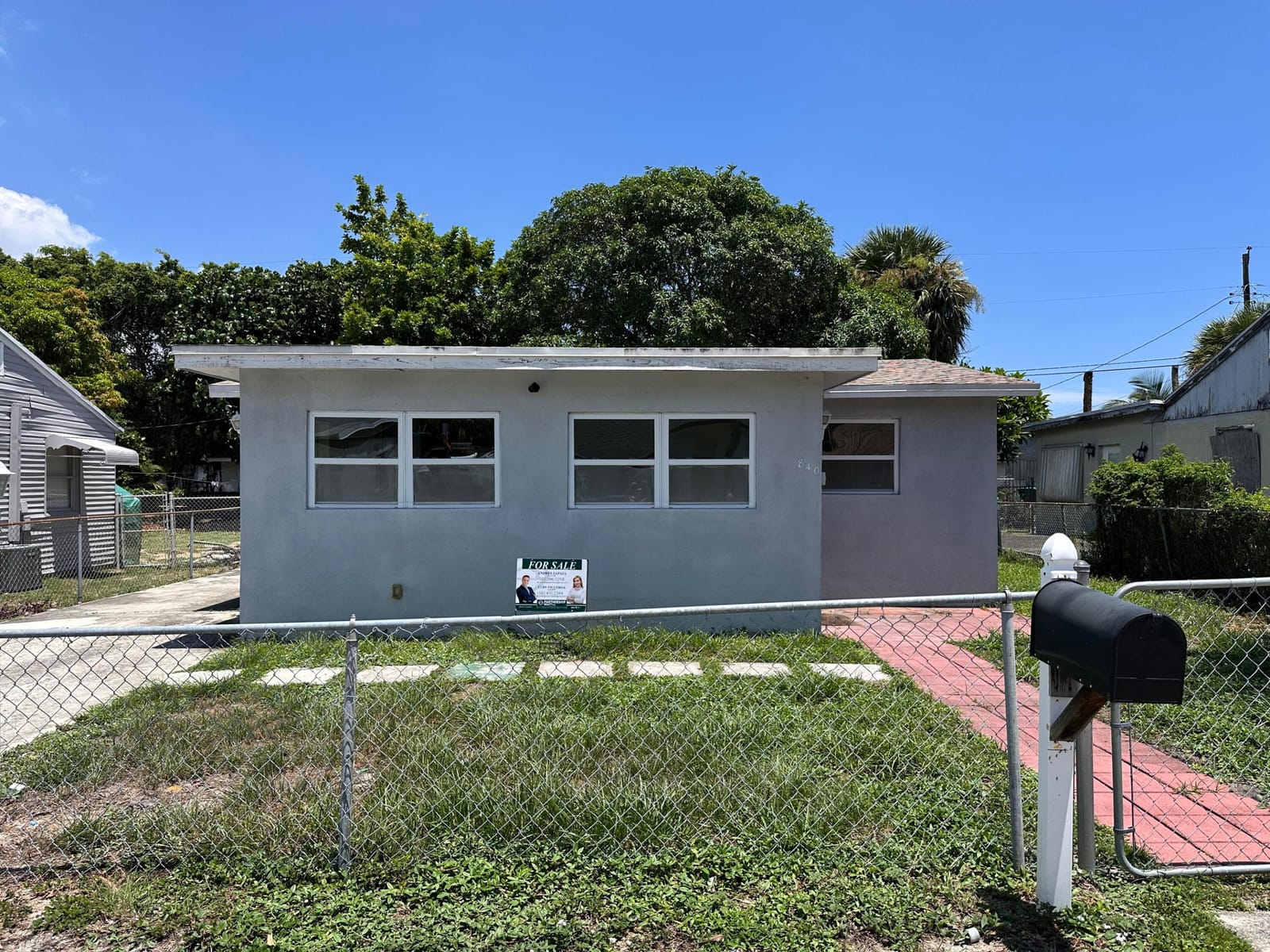 840 W 1st Street — photo 2