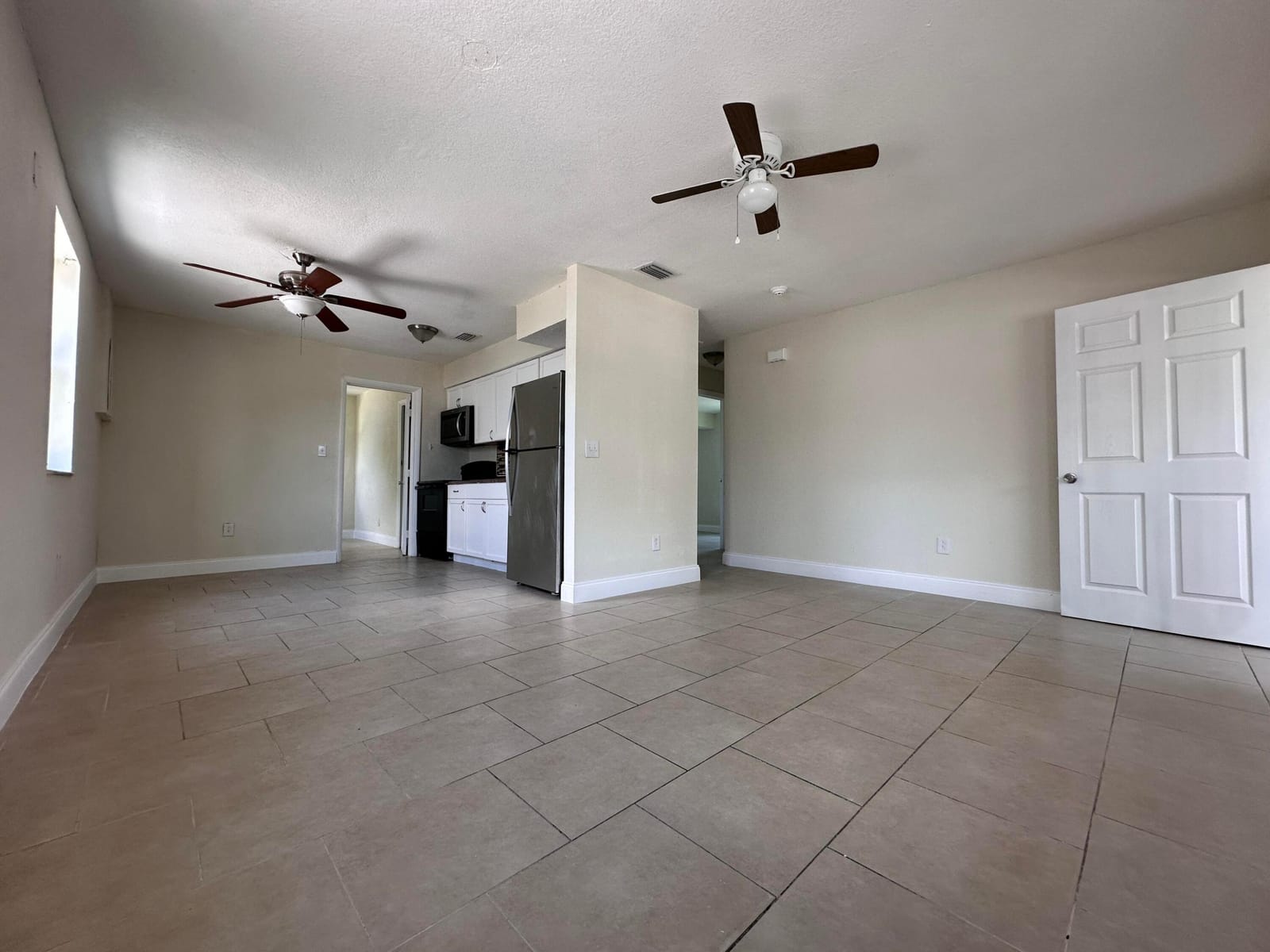 840 W 1st Street — photo 11