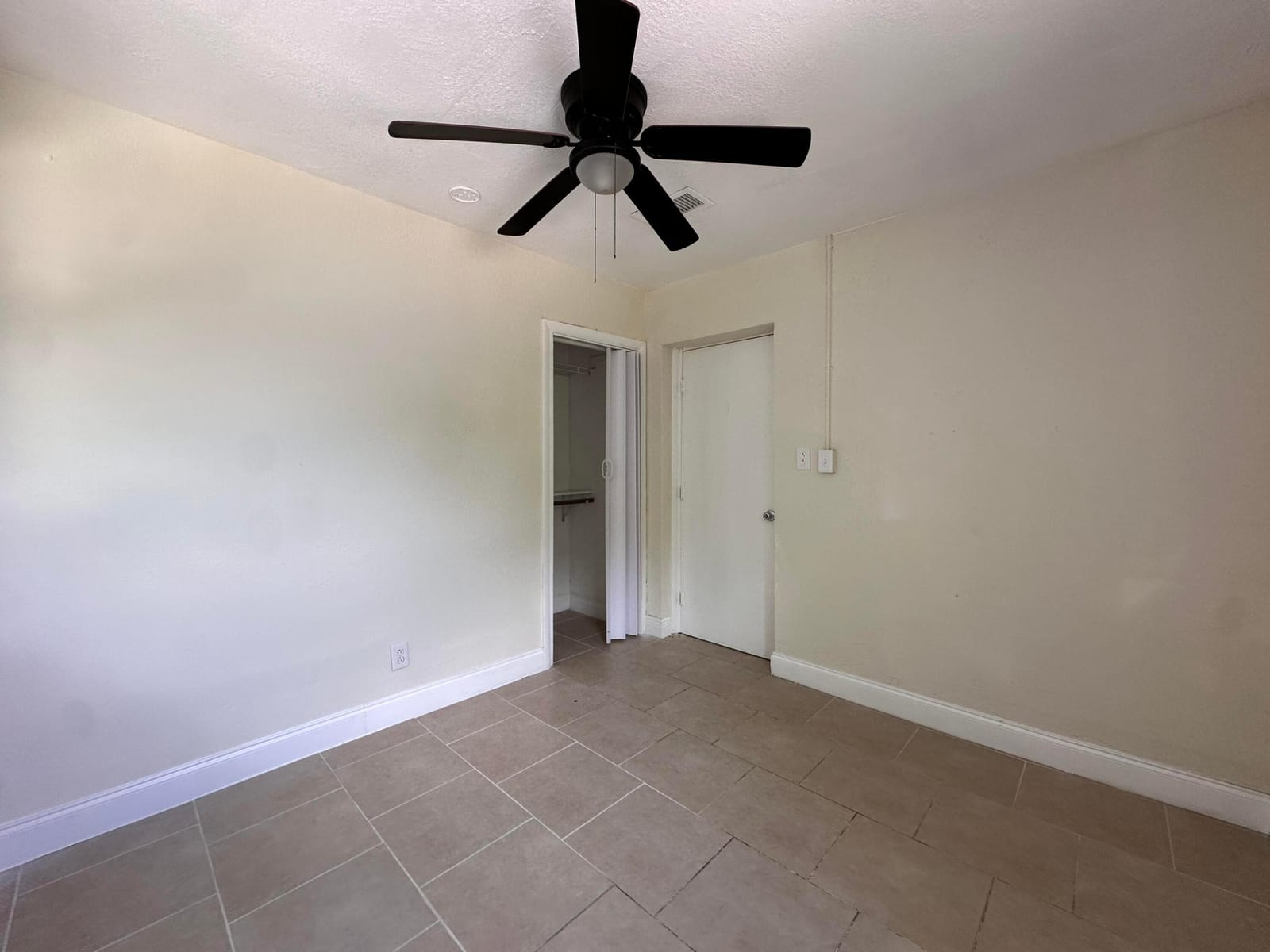 840 W 1st Street, Riviera Beach, FL 33404 photo 13