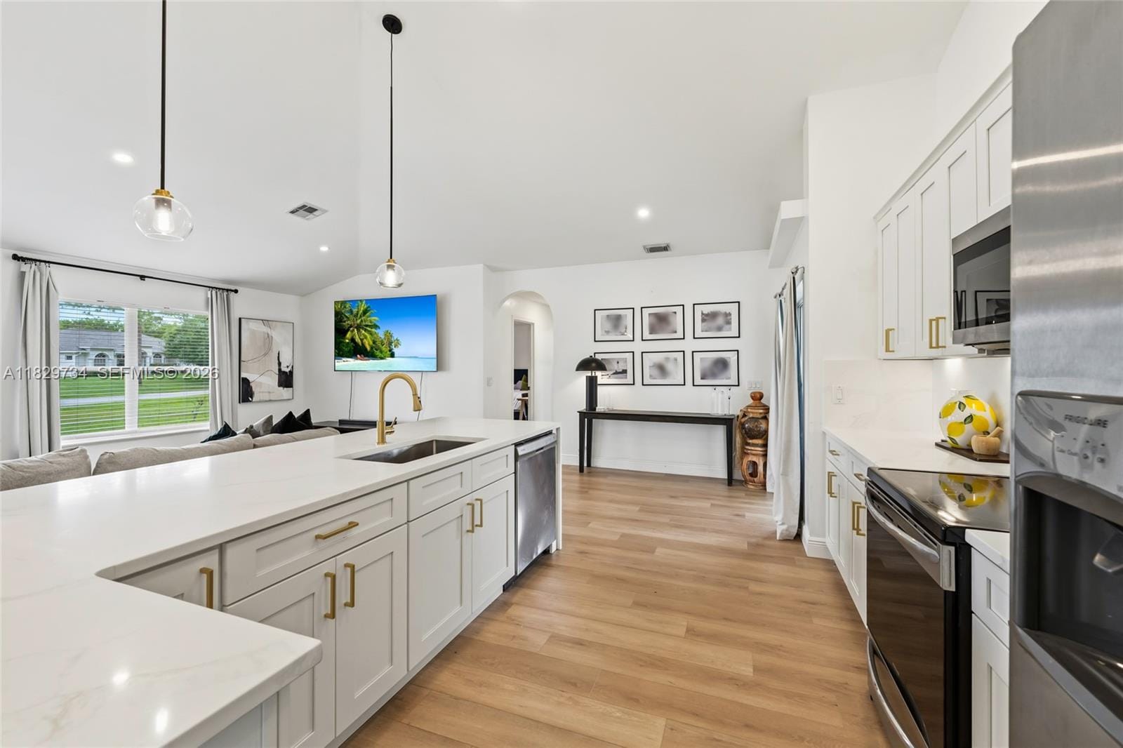 2055 SW Aaron Lane — photo 9