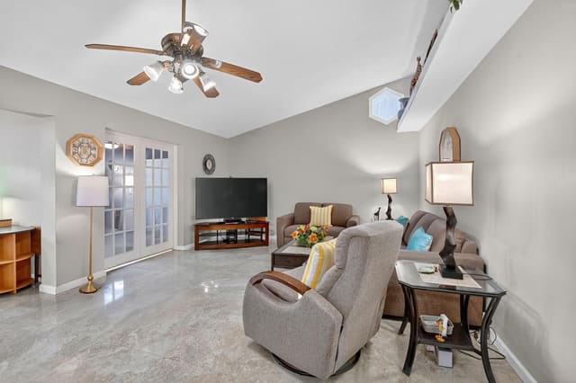 2053 SW 15th Place, Deerfield Beach, FL 33442