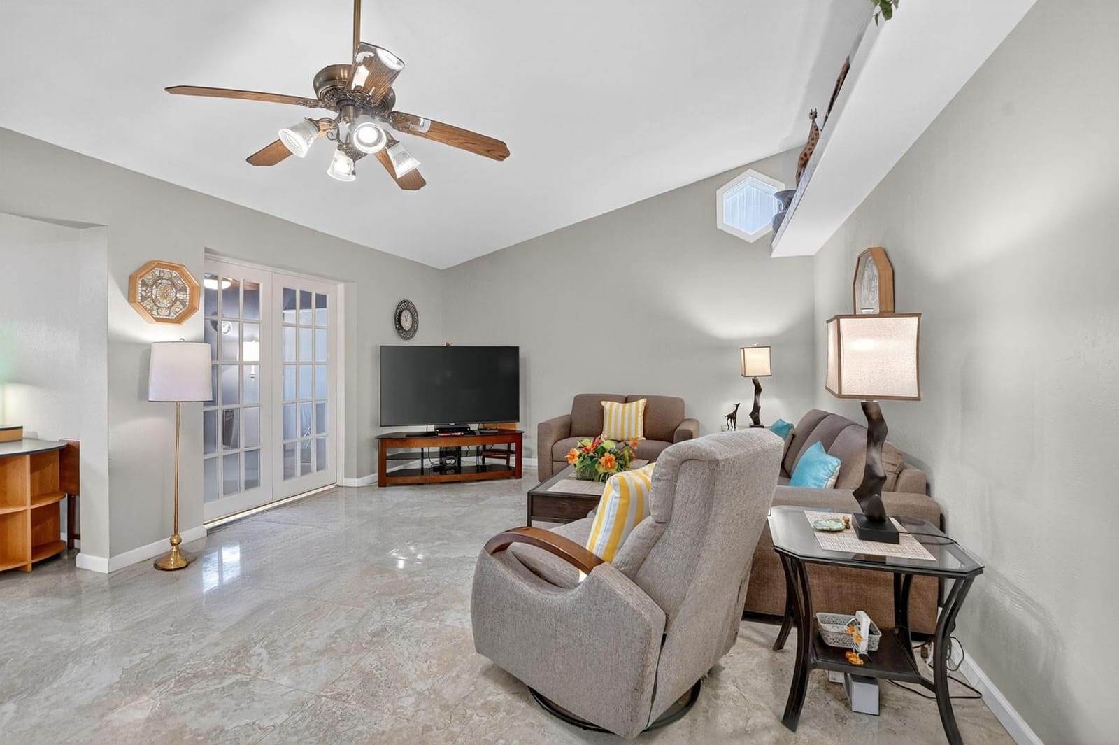 2053 SW 15th Place, Deerfield Beach, FL 33442