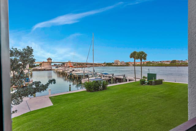 1542 Jupiter Cove Drive 207, Jupiter, FL 33469