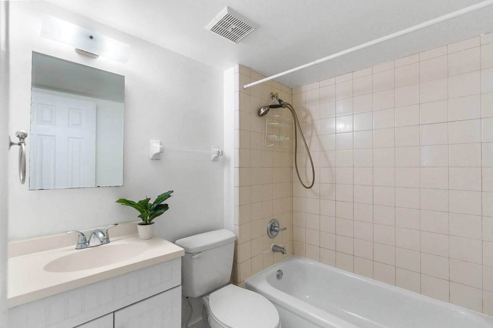 114 Royal Park Drive 3C, Oakland Park, FL 33309 photo 14