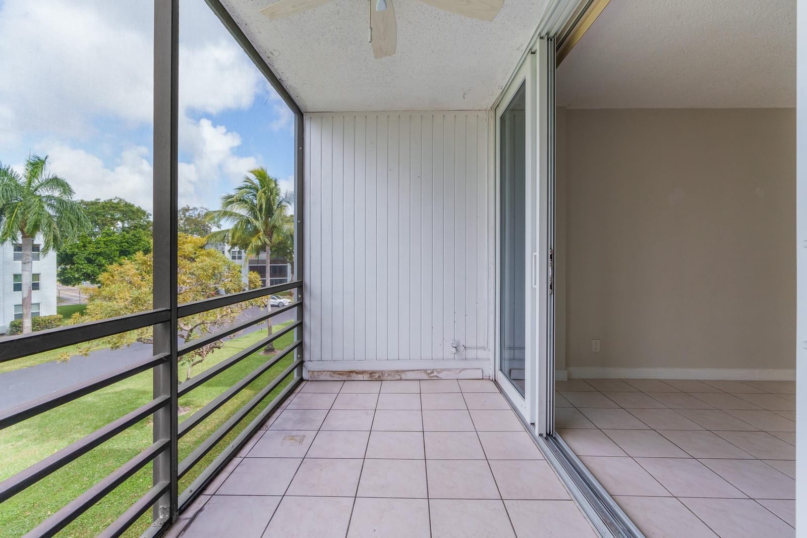 114 Royal Park Drive 3C, Oakland Park, FL 33309 photo 29