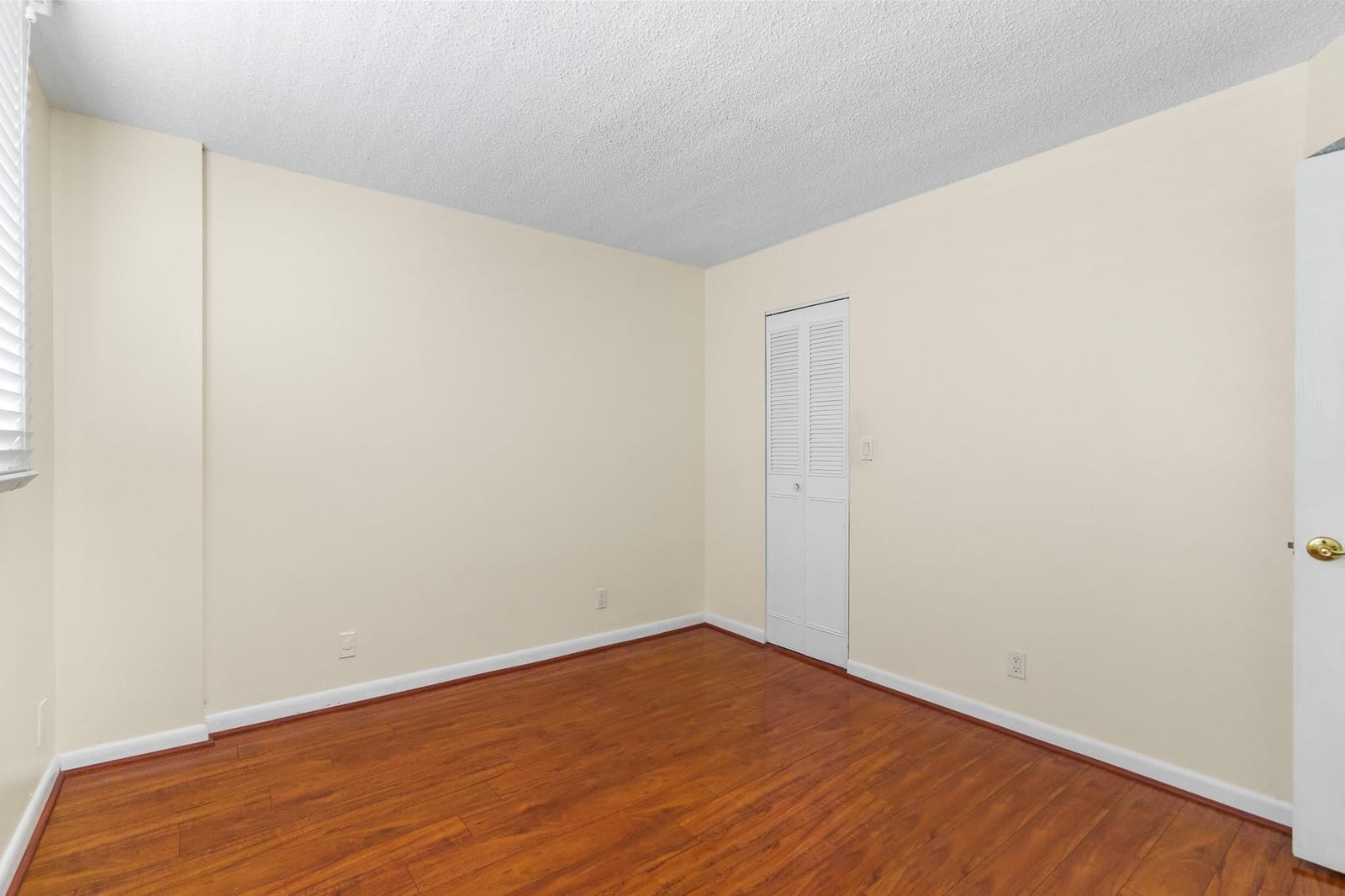 114 Royal Park Drive 3C — photo 9
