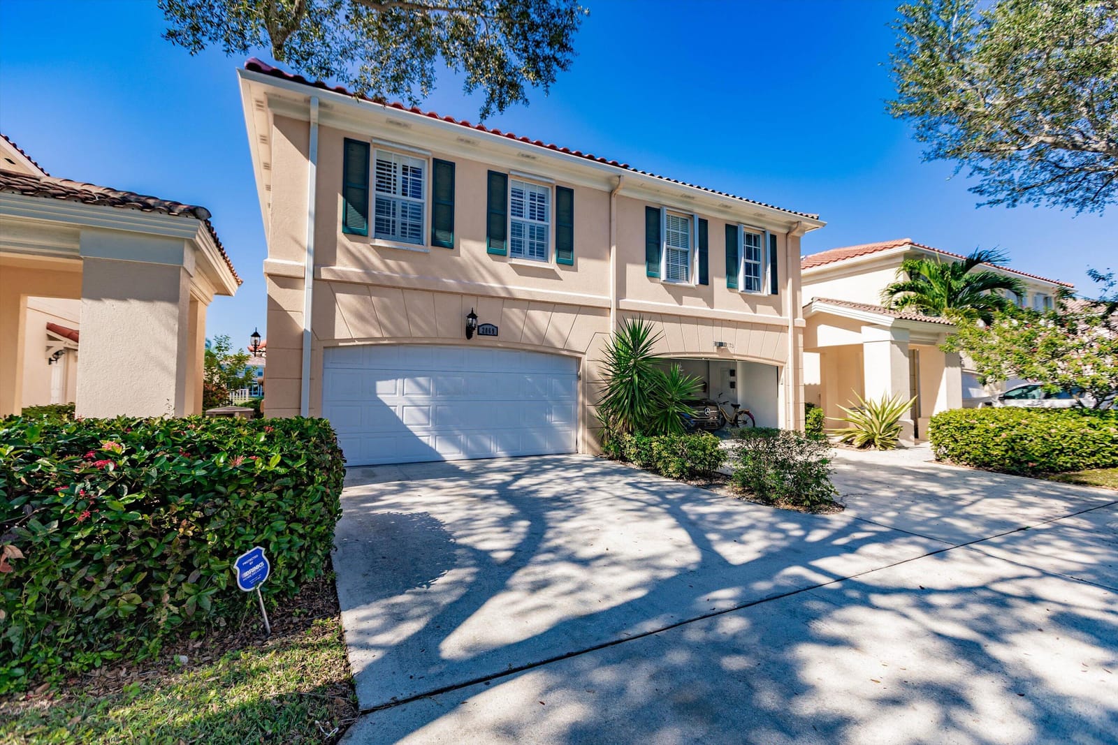 2069 Tarpon Lake Way, West Palm Beach, FL 33411