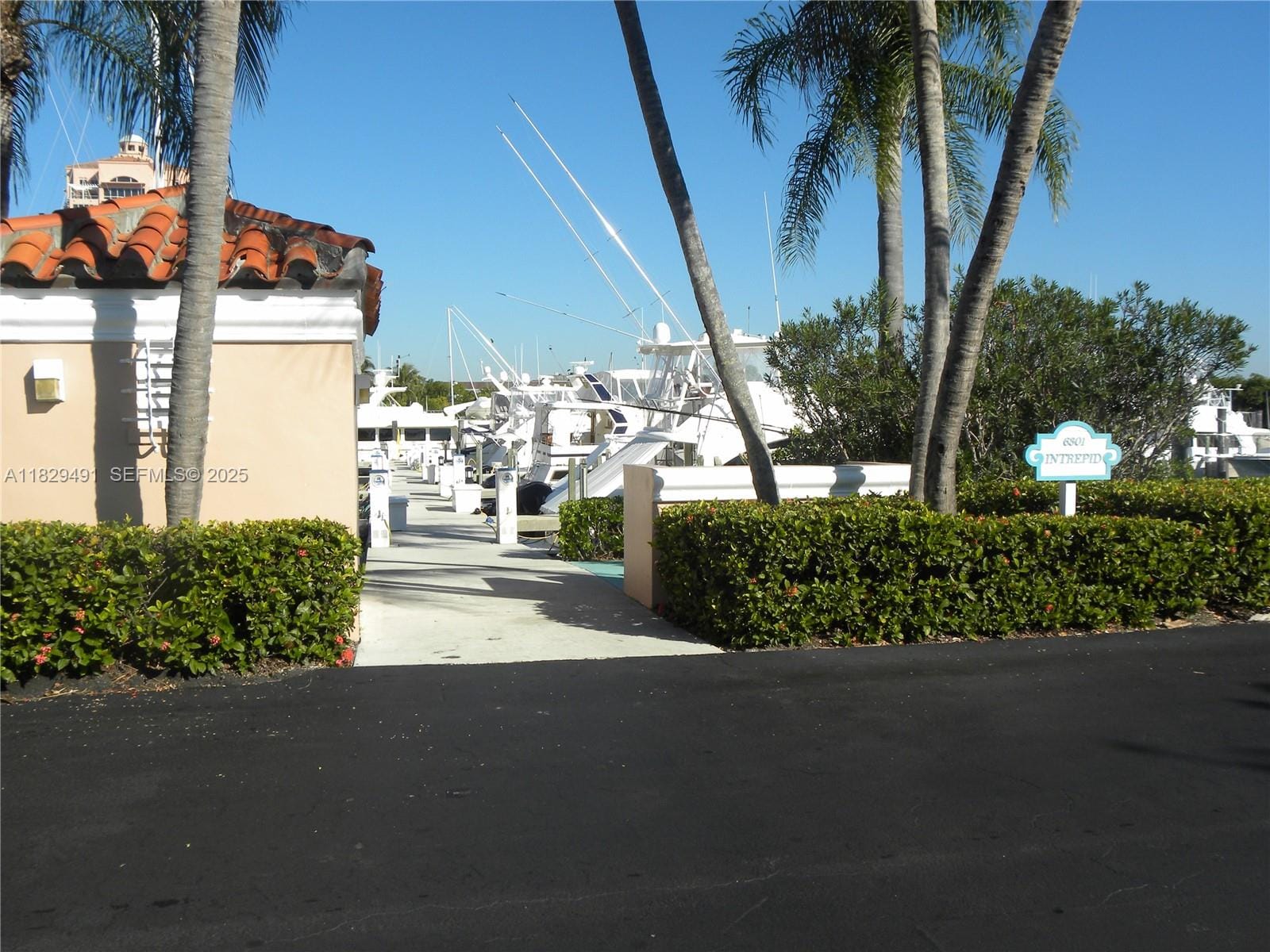 17 Intrepid, Coral Gables, FL 33134 photo 2