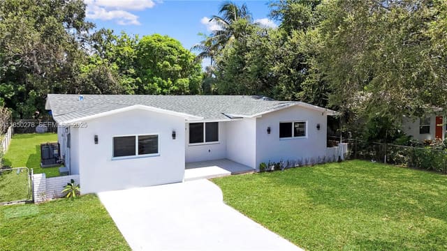 255 NE 164th Street, Miami, FL 33162