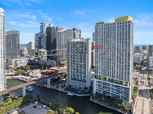 185 SW 7th Street 3111, Miami, FL 33130