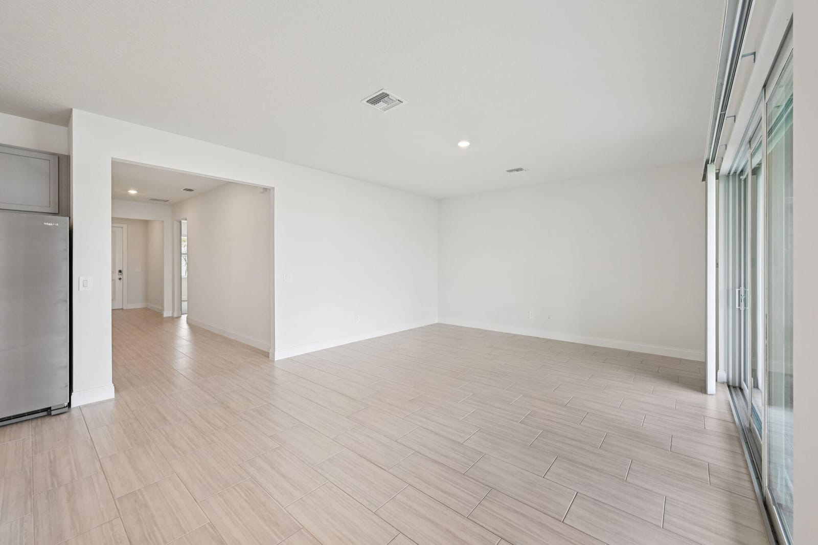 5654 Hampton Park Circle — photo 7