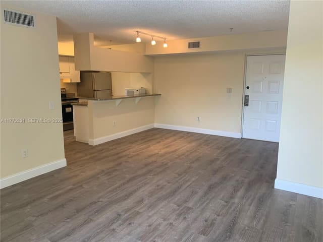 470 S Park Road 7-307, sold in Pinehurst Club Condo, Hollywood, FL