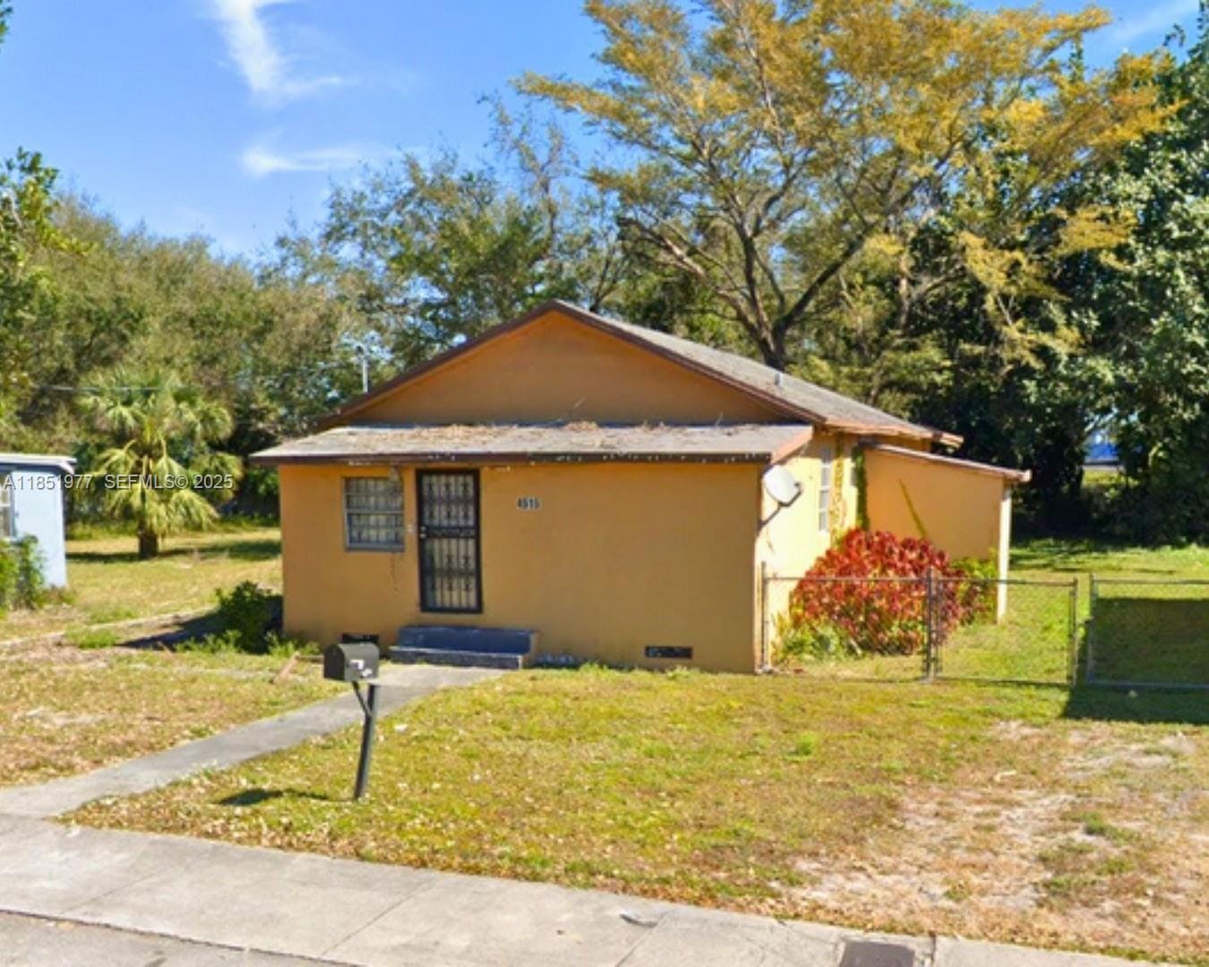 4501 NW 33rd Avenue — photo 3