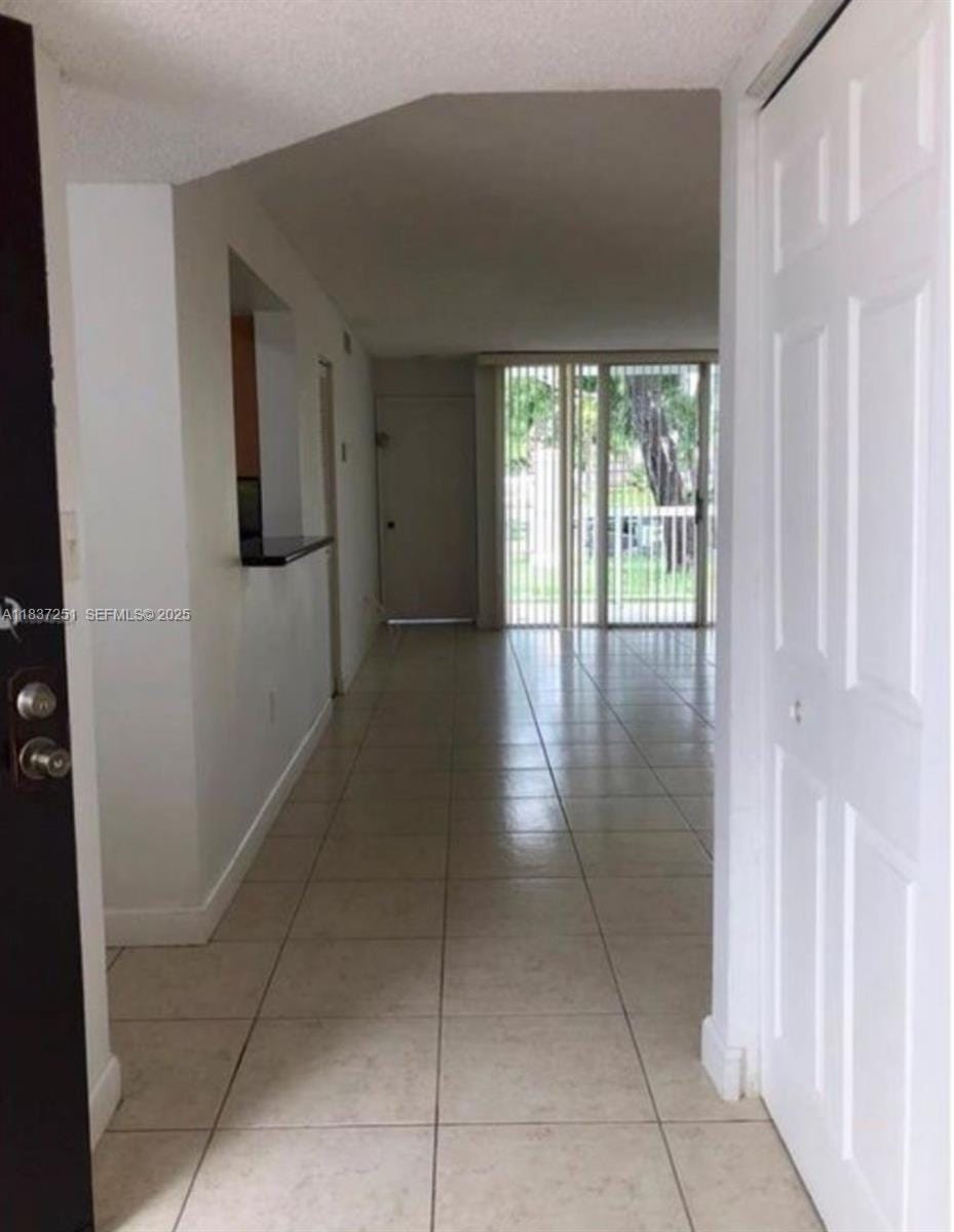 4653 NW 97 21, Doral, FL 33178 photo 2