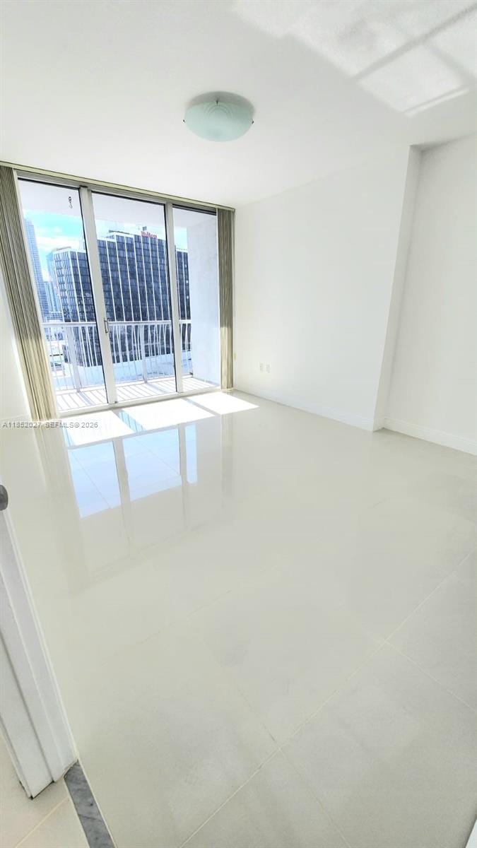 1750 N Bayshore Drive 2010 — photo 11