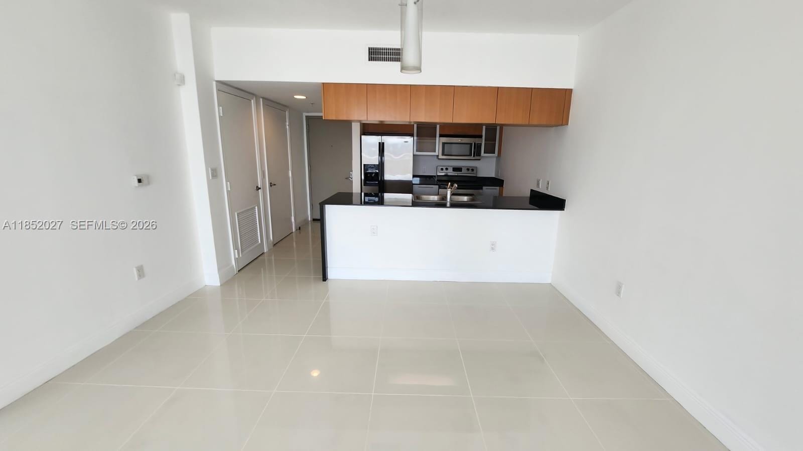 1750 N Bayshore Drive 2010 — photo 6