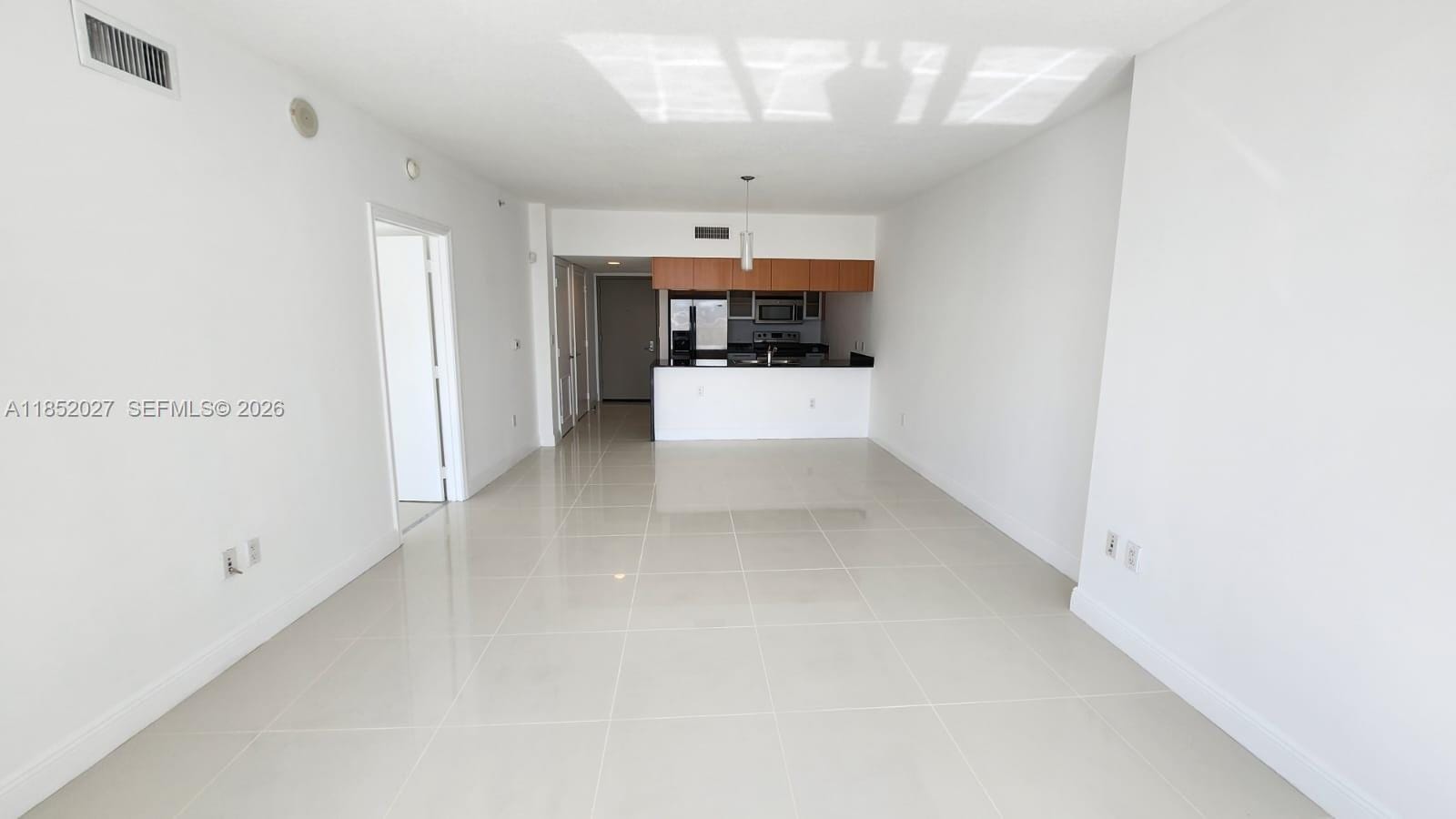 1750 N Bayshore Drive 2010 — photo 7