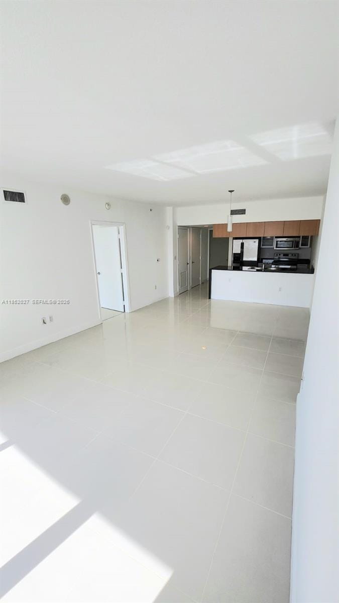 1750 N Bayshore Drive 2010 — photo 8