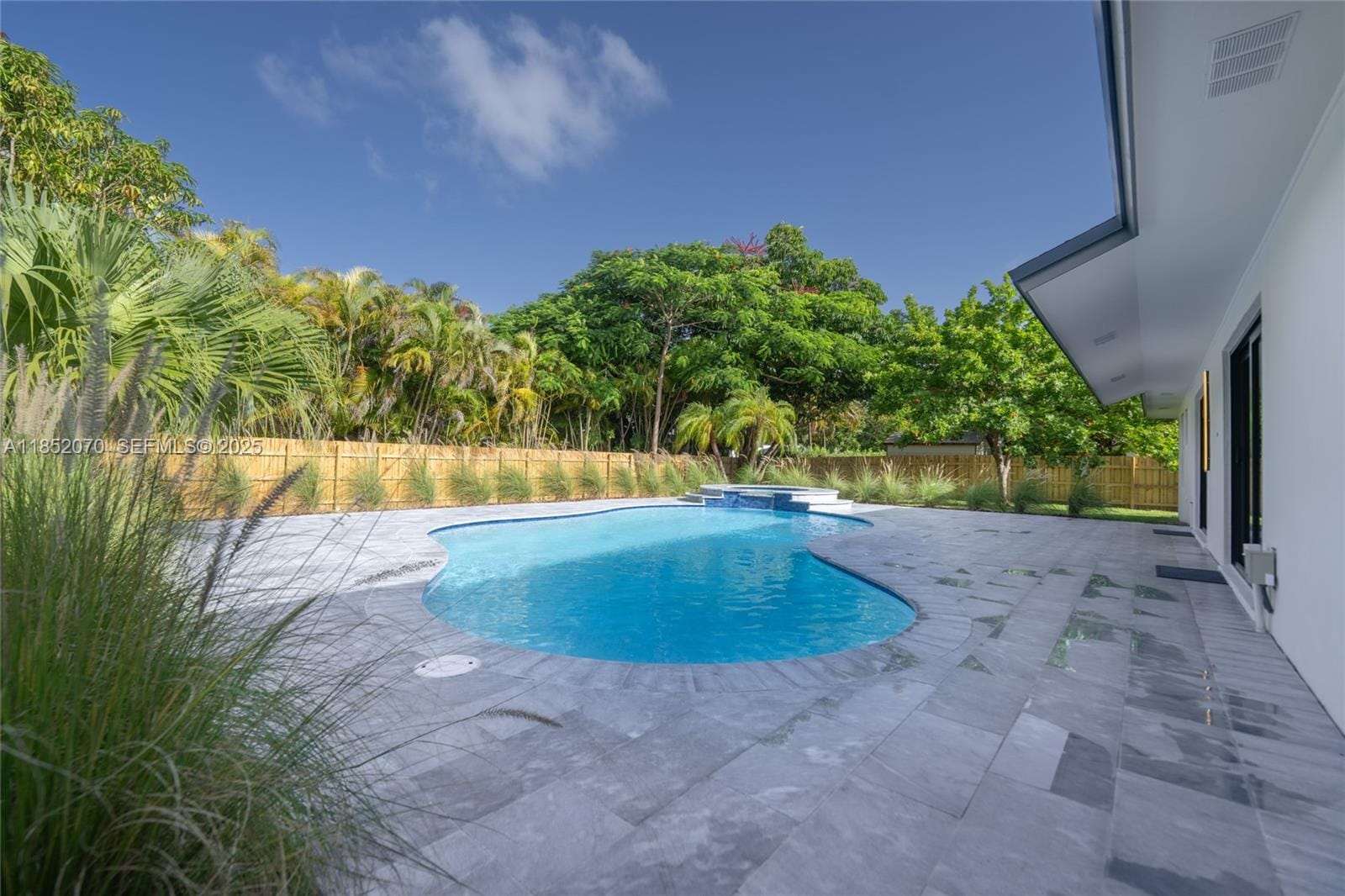 17902 SW 87th Place — photo 4