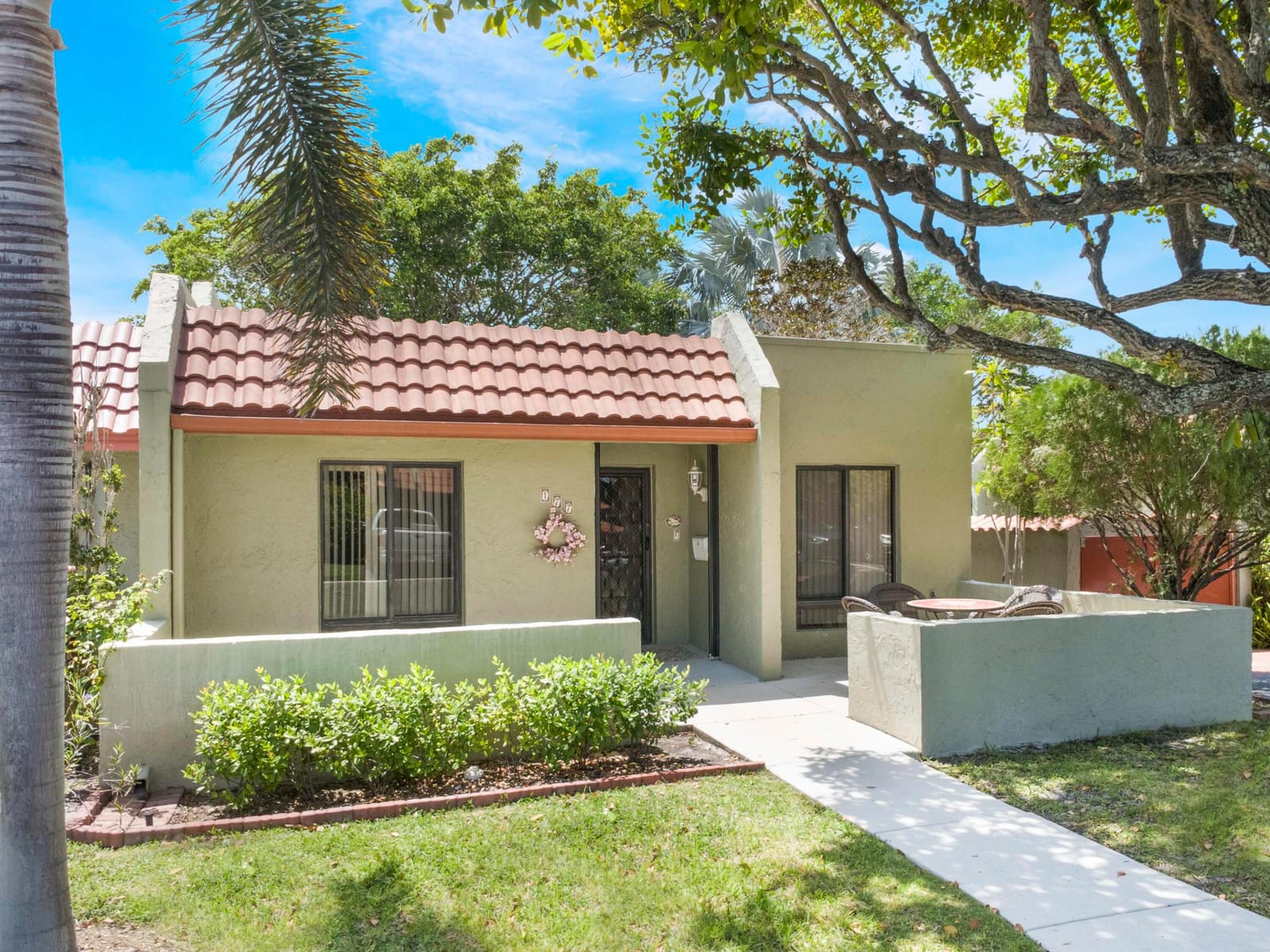 177 SE 7th Street, Deerfield Beach, FL 33441 photo 2