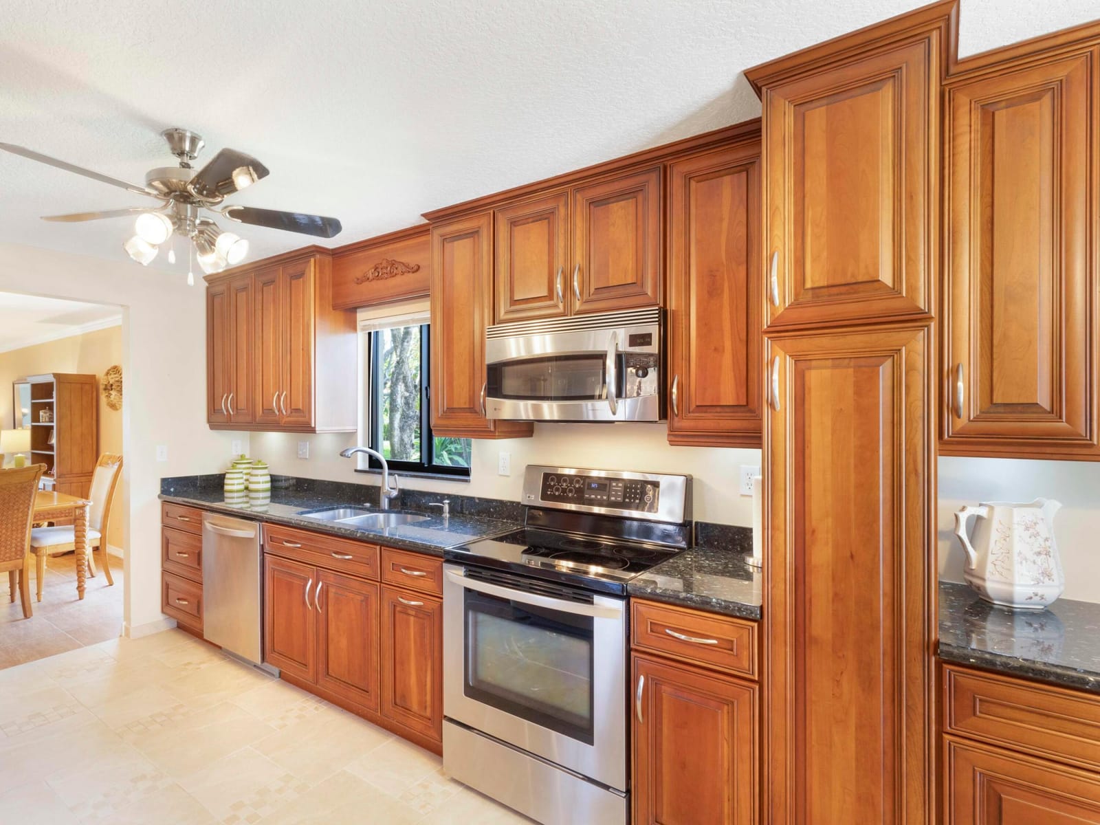 177 SE 7th Street, Deerfield Beach, FL 33441 photo 12