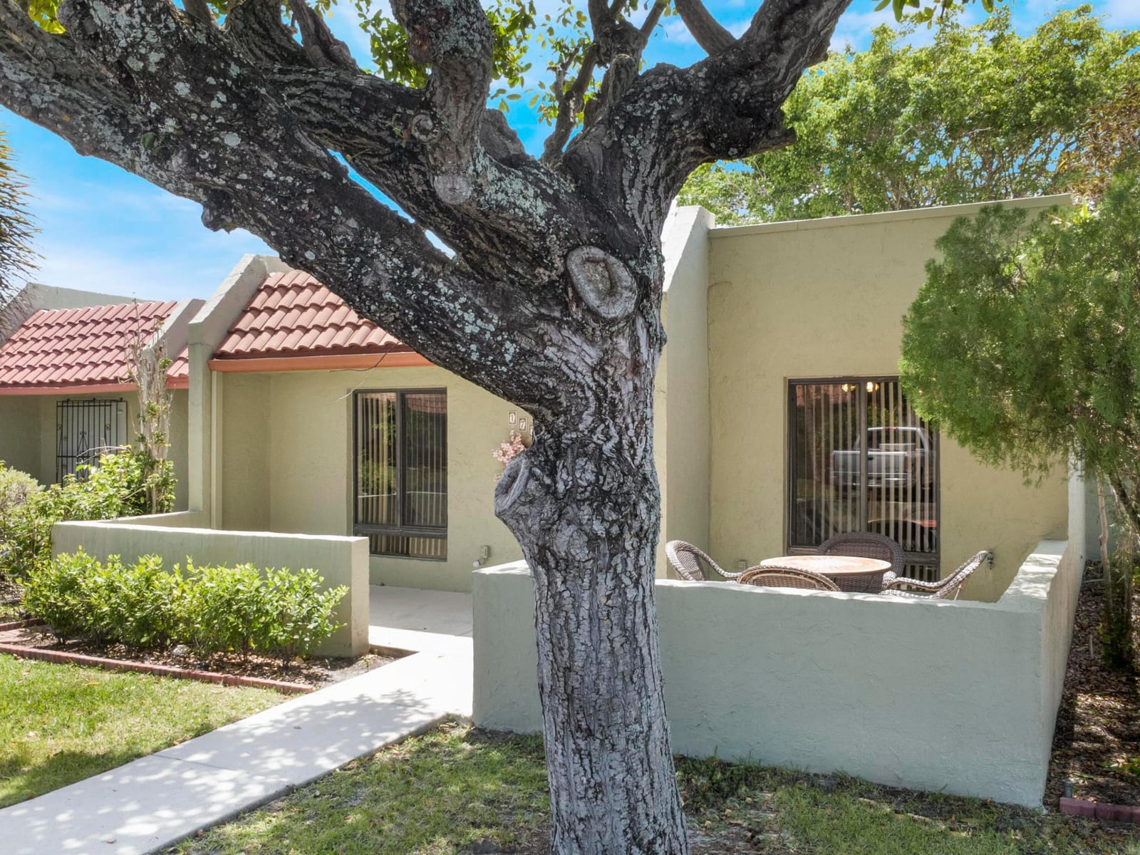177 SE 7th Street, Deerfield Beach, FL 33441 photo 4