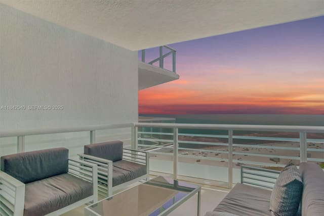 3801 Collins Avenue 1104, Miami Beach, FL 33140