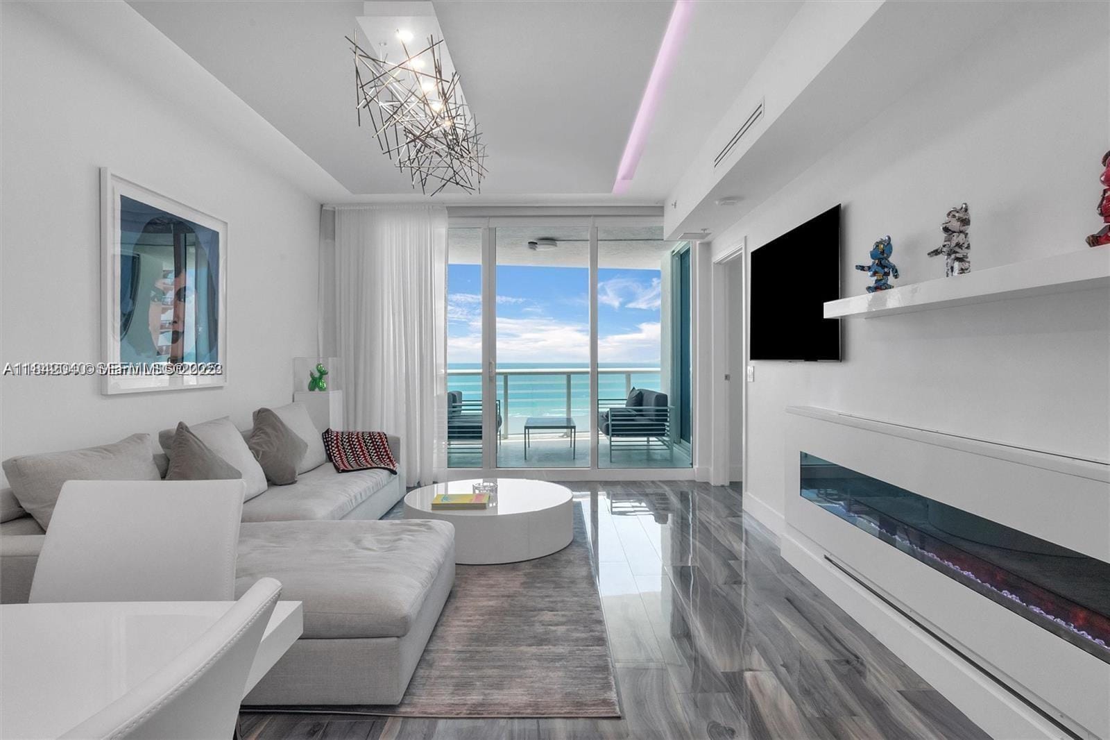 3801 Collins Avenue 1104 — photo 2