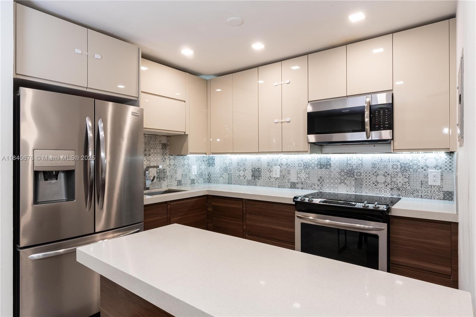 7150 Indian Creek Drive 206, Miami Beach, FL 33141