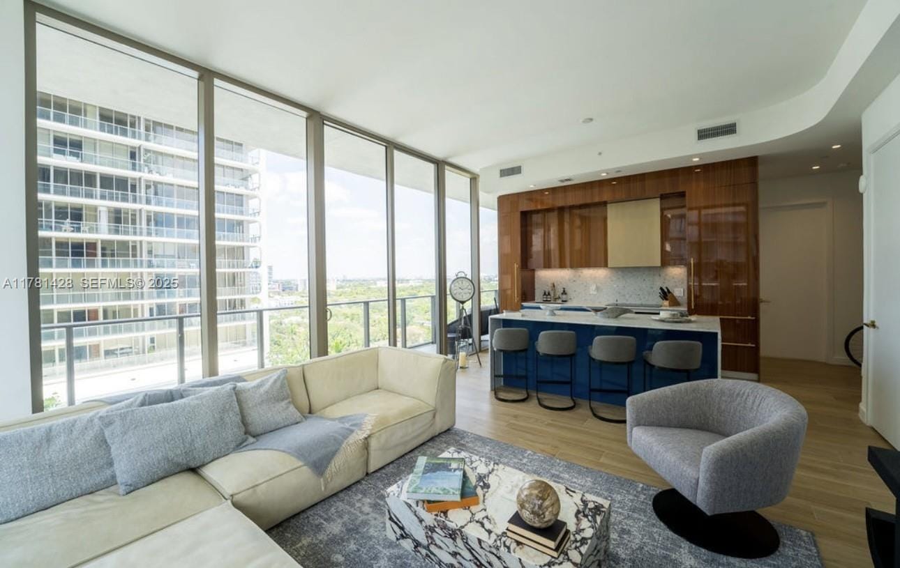 2655 S Bayshore Drive 1109 — photo 3