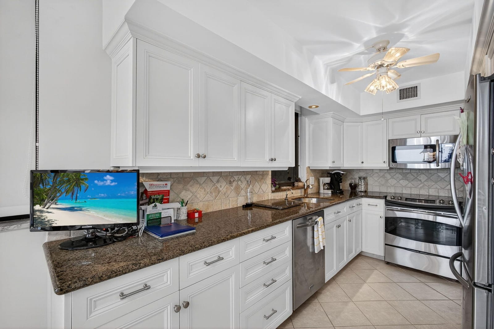 5380 N Ocean Drive 14b — photo 11