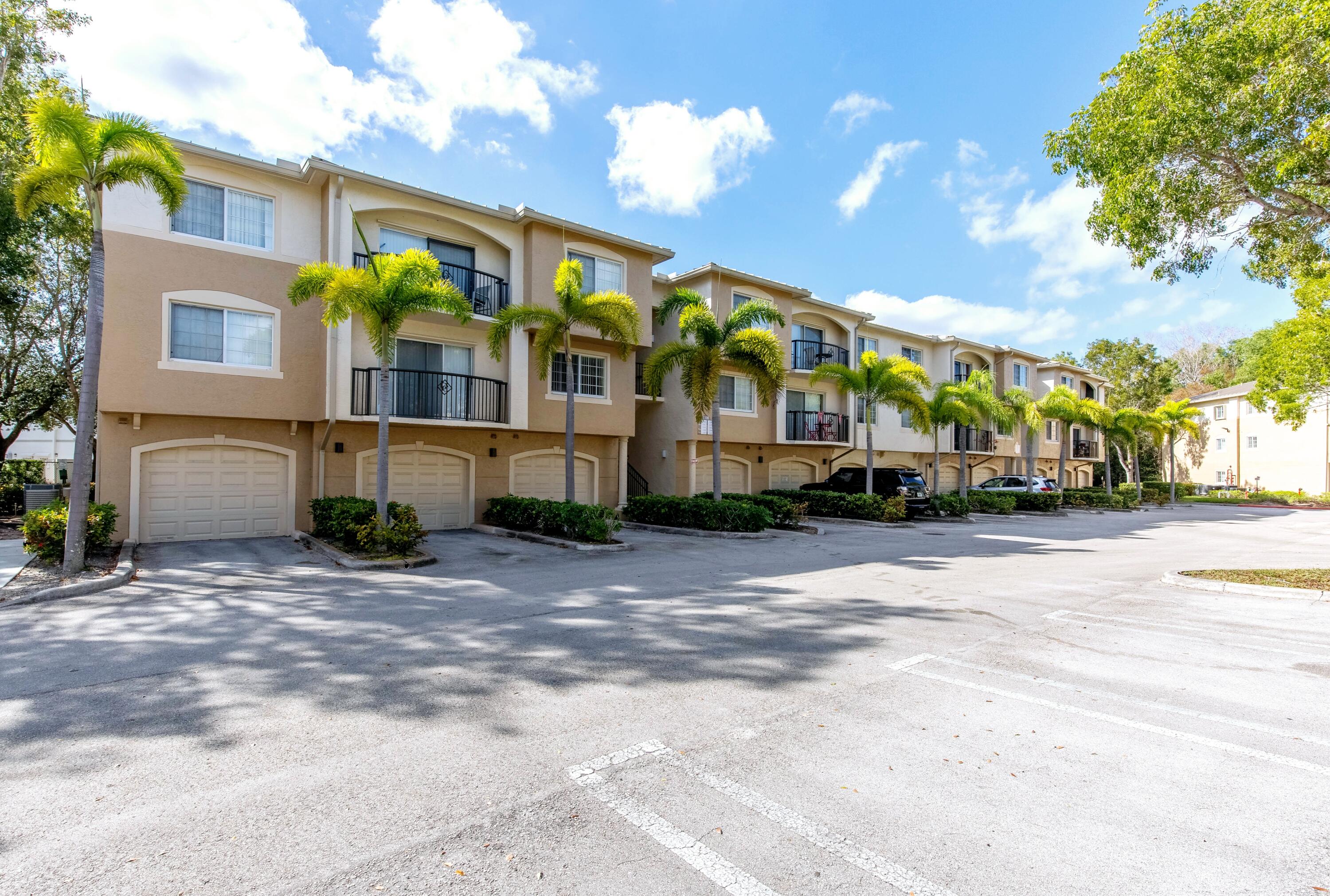 1100 Crestwood Court S 1110, Royal Palm Beach, FL 33411, Royal Palm Beach
