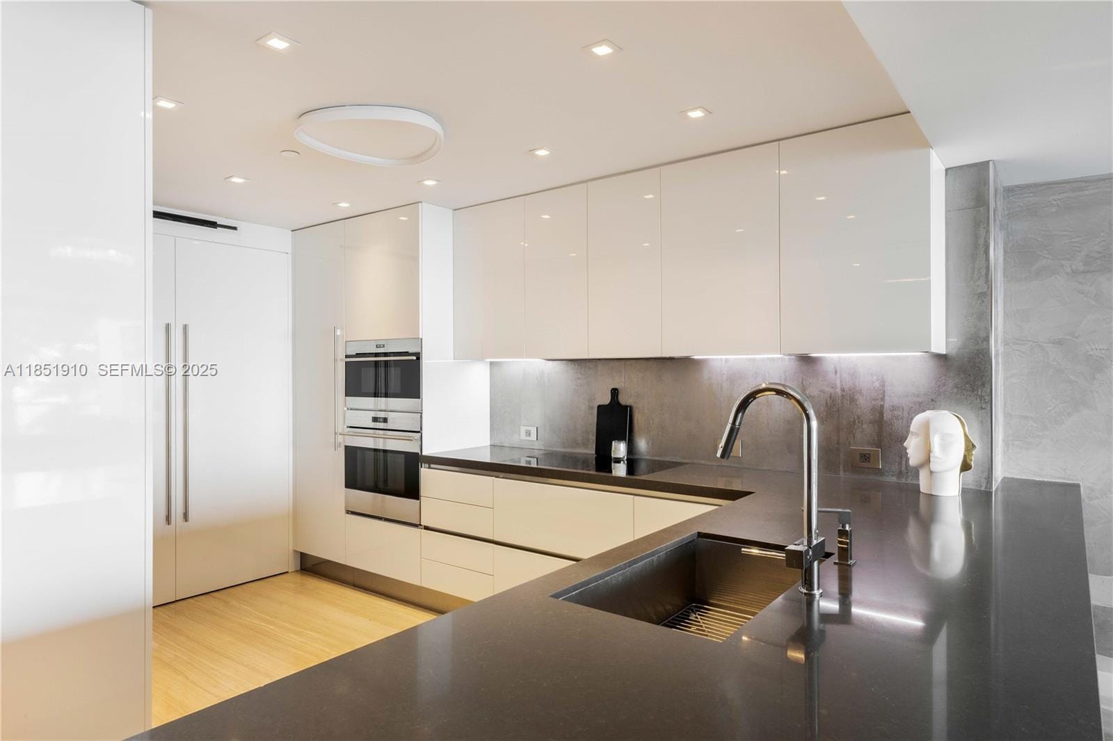 1331 Brickell Bay Drive 909, Miami, FL 33131 photo 13