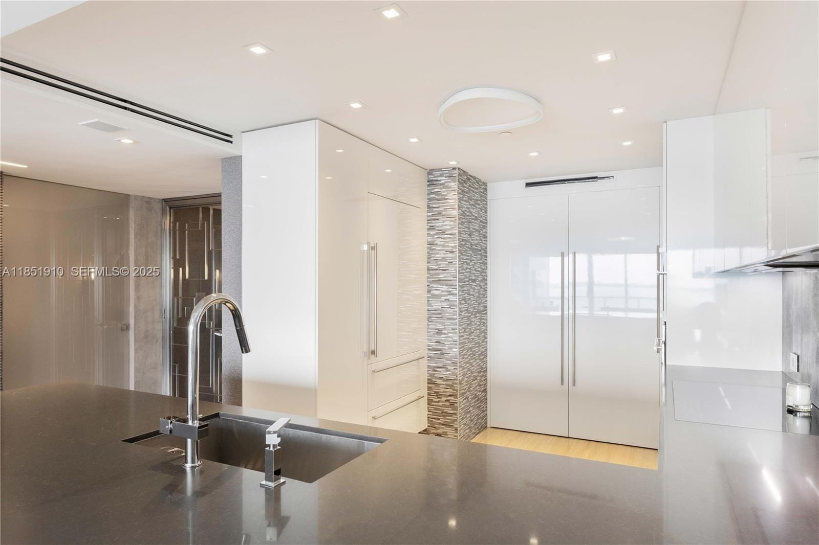 1331 Brickell Bay Drive 909, Miami, FL 33131 photo 16