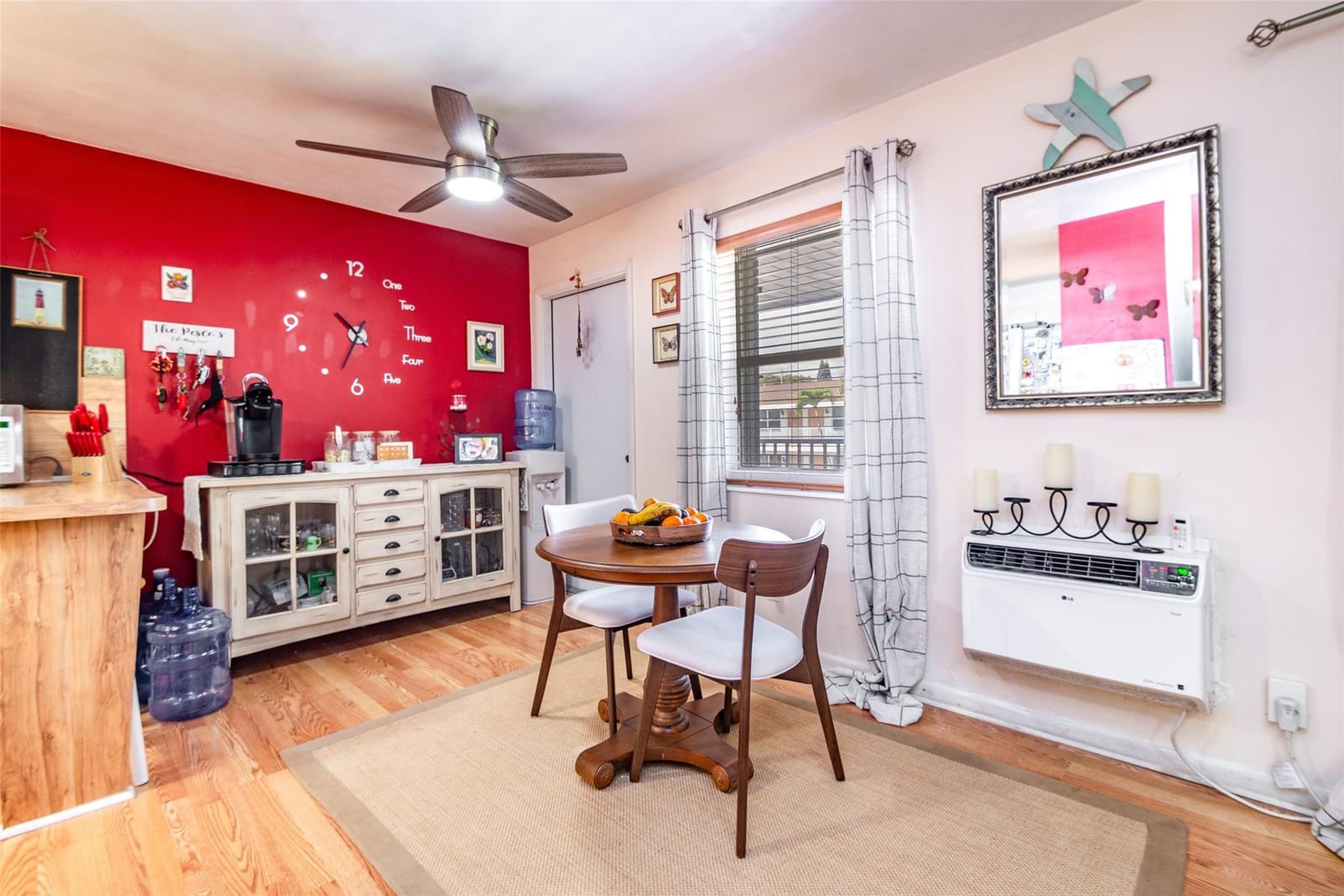 810 Lake Shore Drive 25 — photo 4