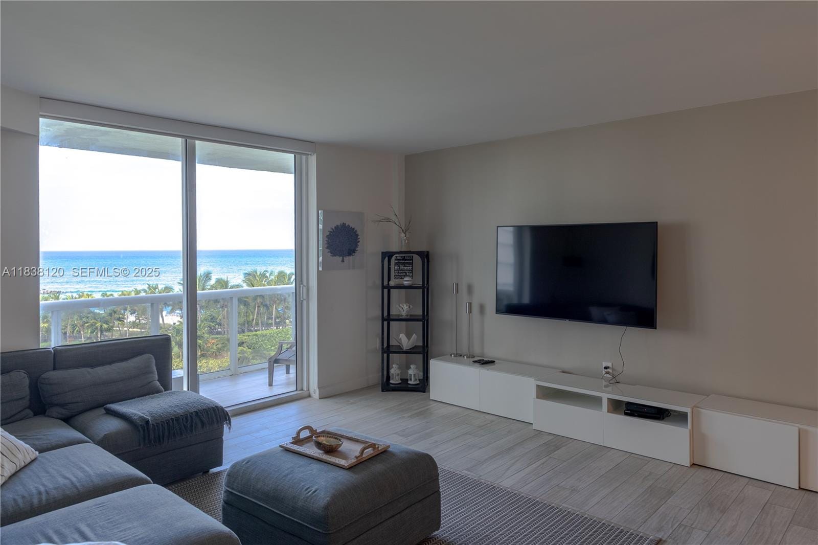 10275 Collins Avenue 634 — photo 11
