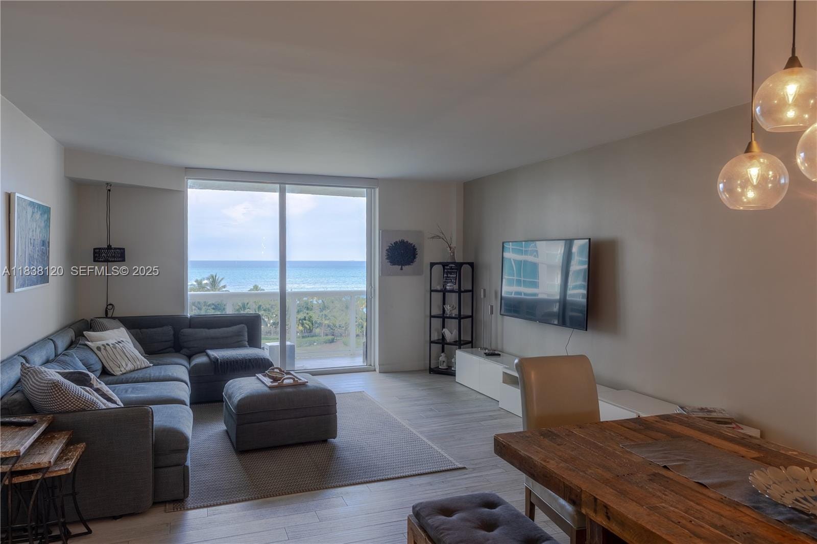10275 Collins Avenue 634 — photo 3