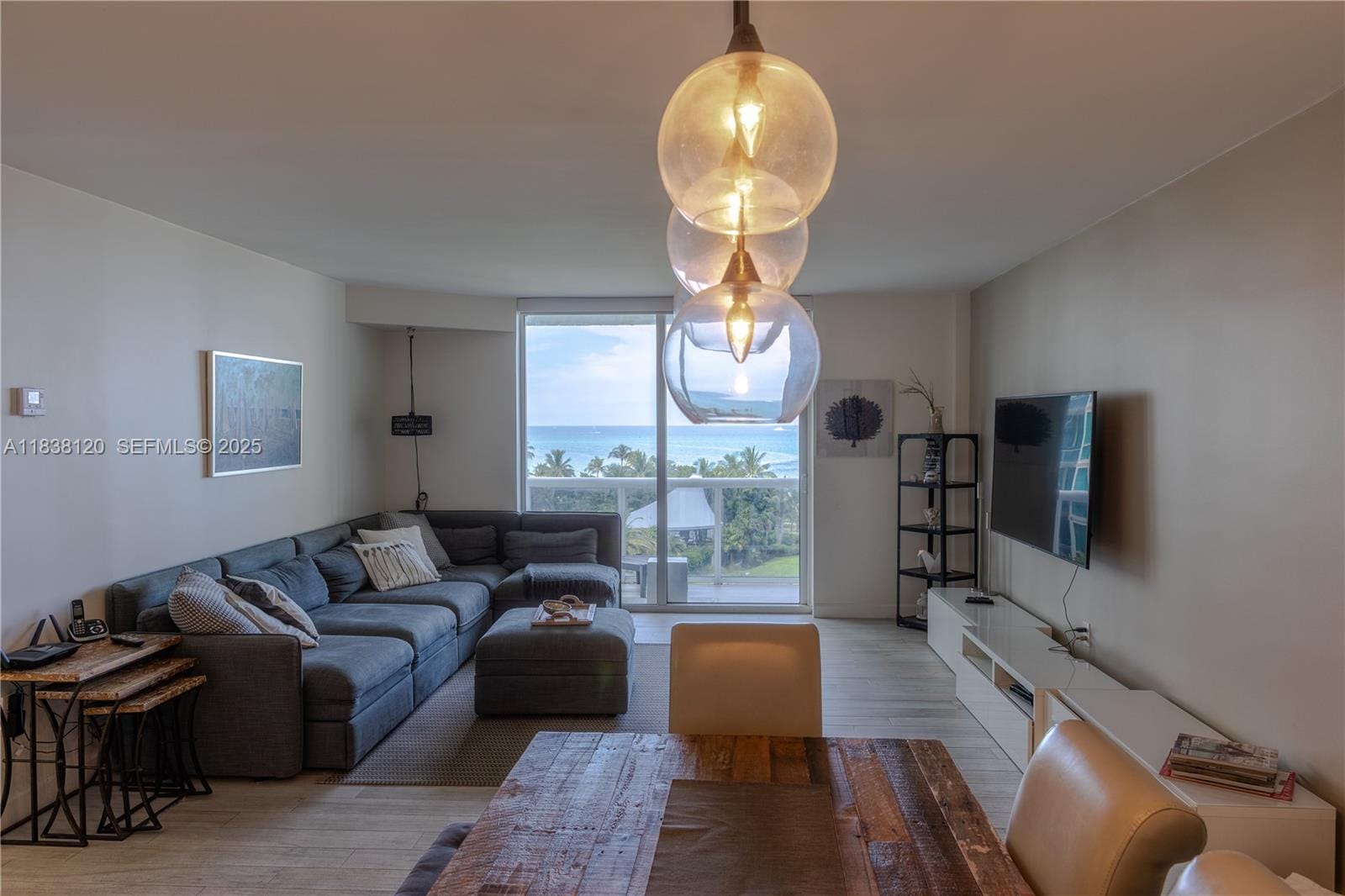 10275 Collins Avenue 634 — photo 4