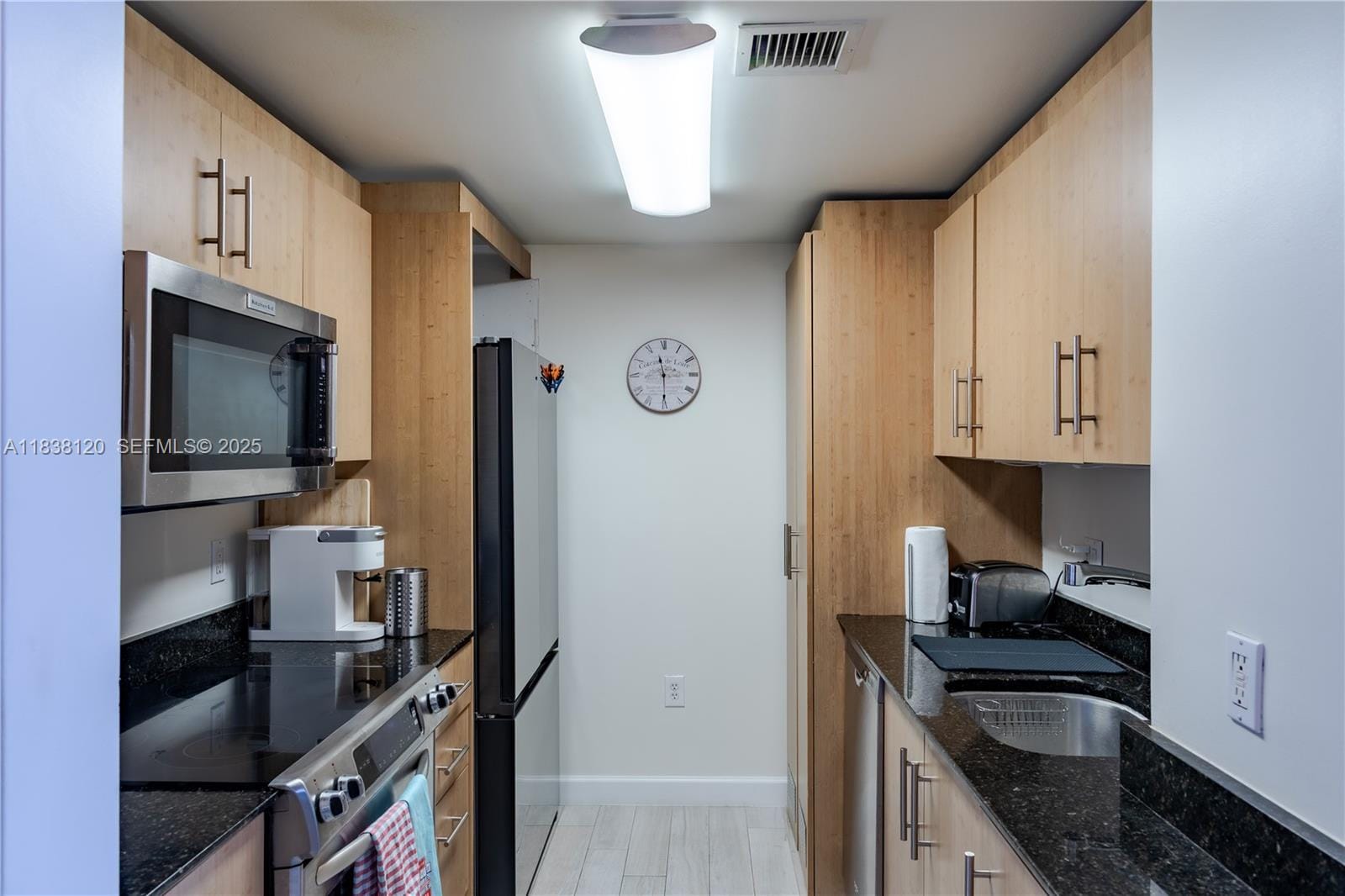 10275 Collins Avenue 634 — photo 6