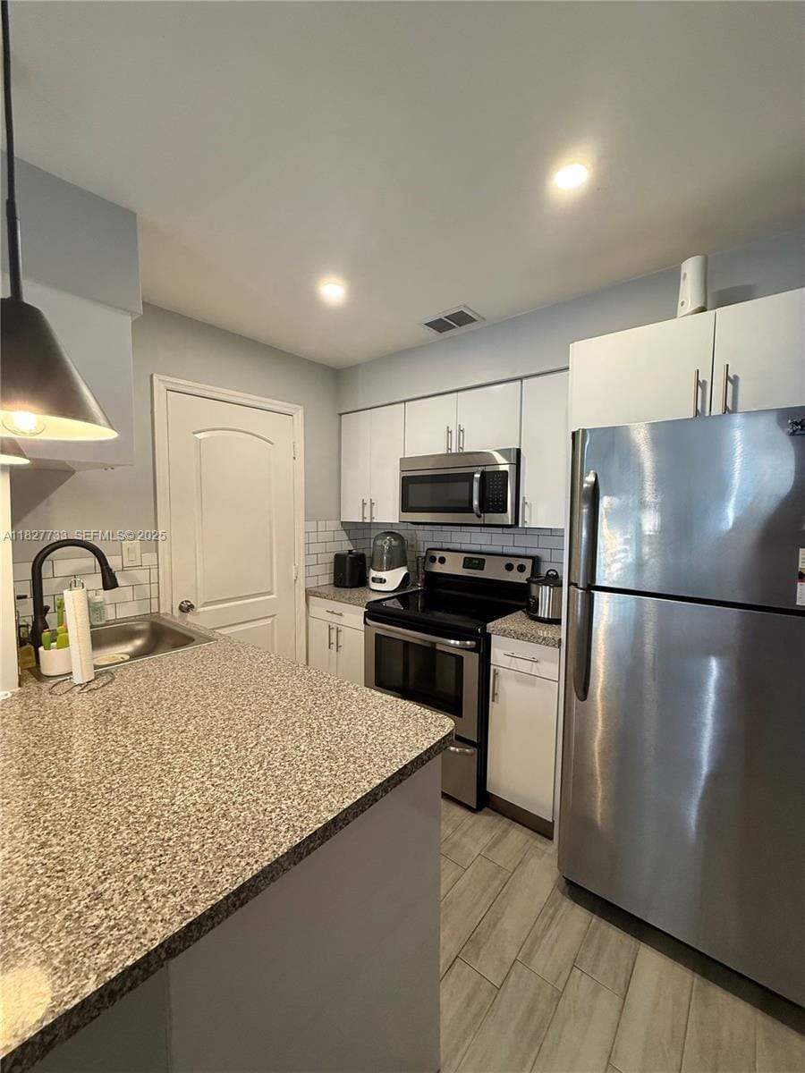 17425 NW 67th Place F-13, Hialeah, FL 33015 photo 4