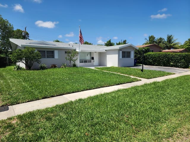 3460 NW 33rd Court, sold in Lauderdale Lakes Northgat, Lauderdale Lakes, FL