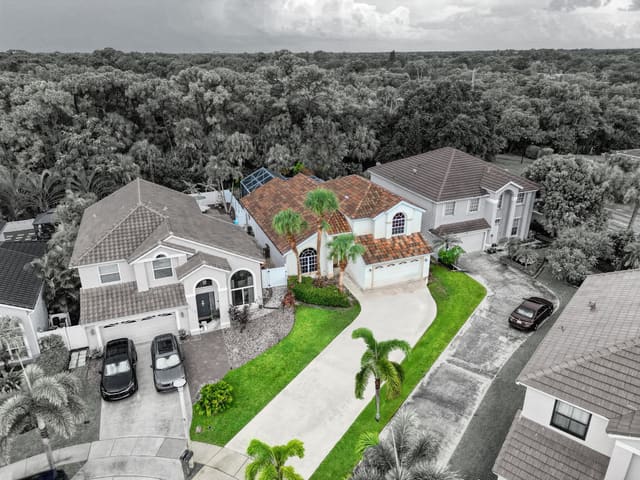 110 Pennock Trace Drive, sold in Hammock Trace, Jupiter, FL