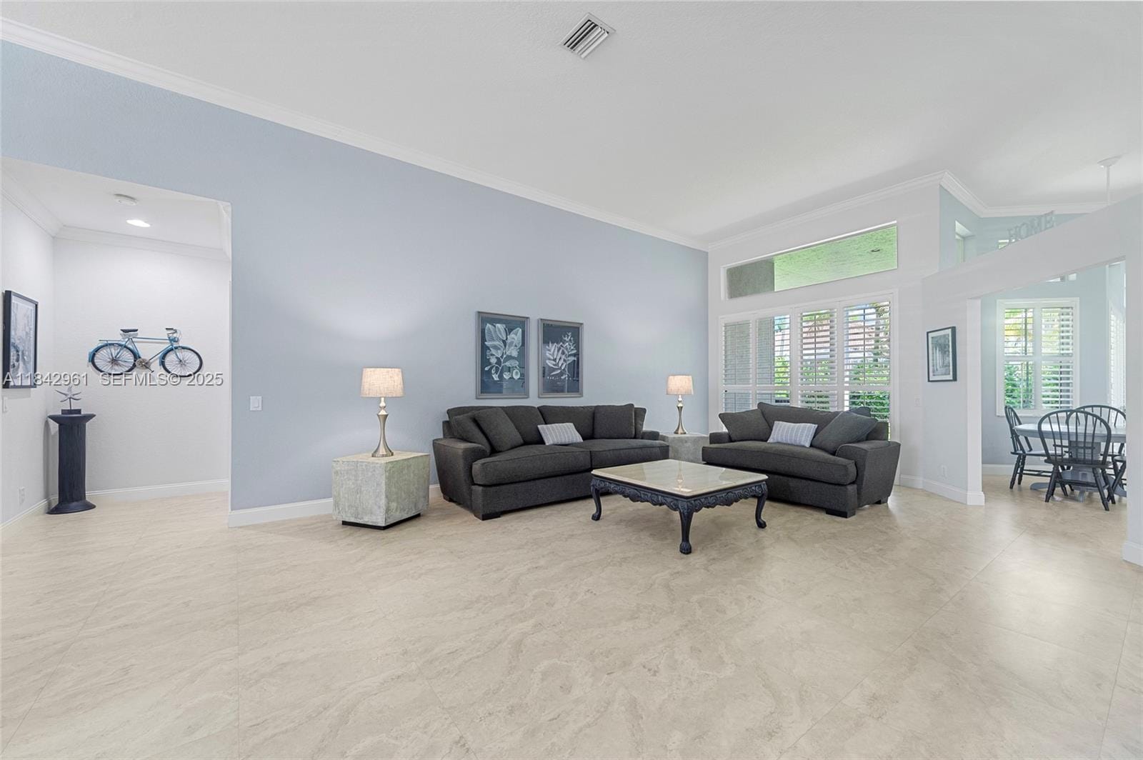 2530 Hunters Run Way — photo 2
