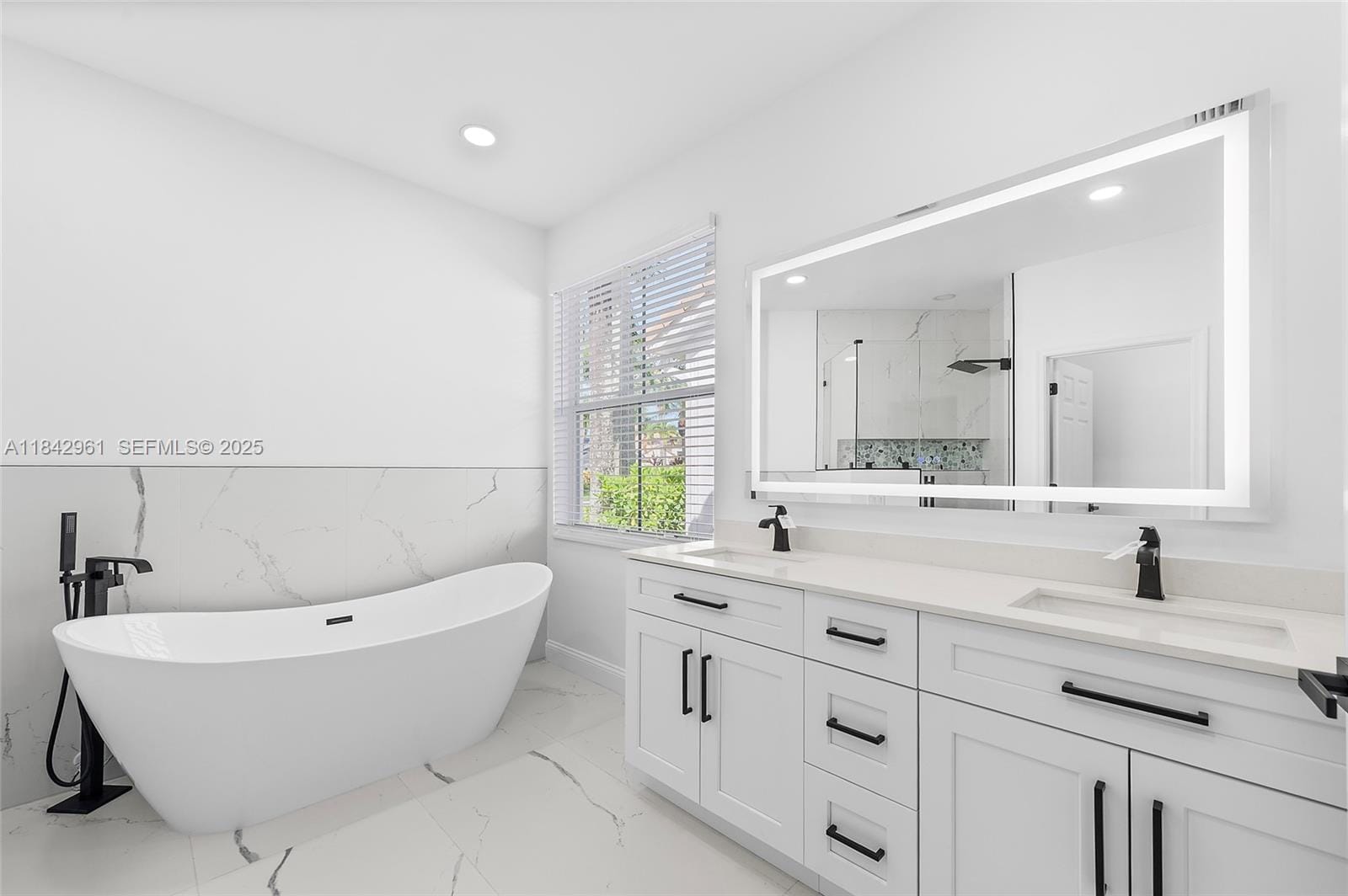 2530 Hunters Run Way, Weston, FL 33327 photo 18