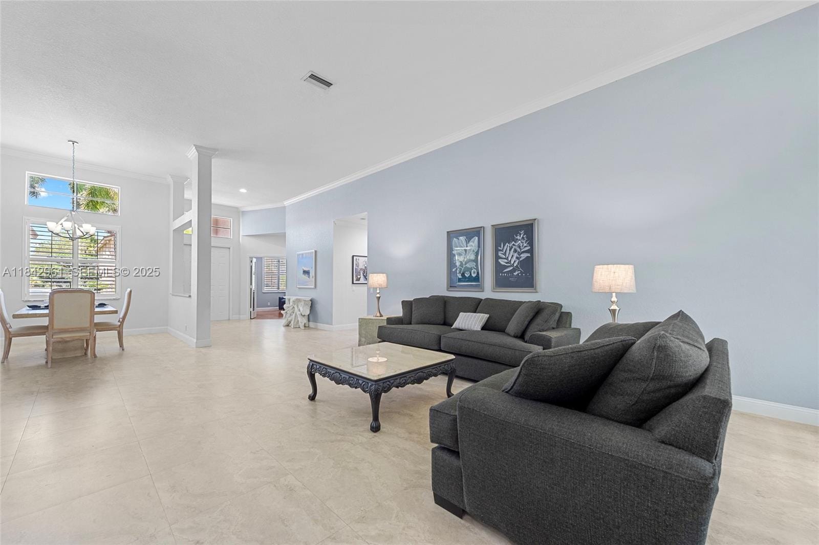 2530 Hunters Run Way — photo 3